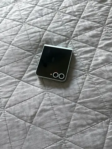 Samsung z flip 6