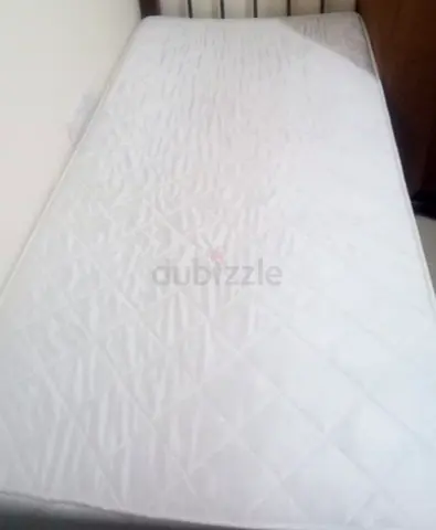 Single white mattress - good condition