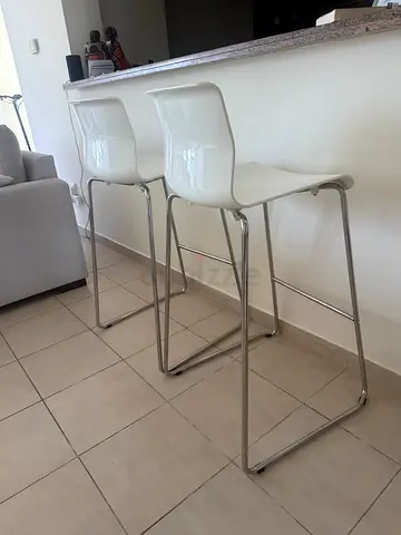 Set of 2 White Bar Stools with Chrome Legs - Good Condition
