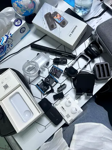 Inst360 x3 Accessories Bundle with Mounts and Charging Dock