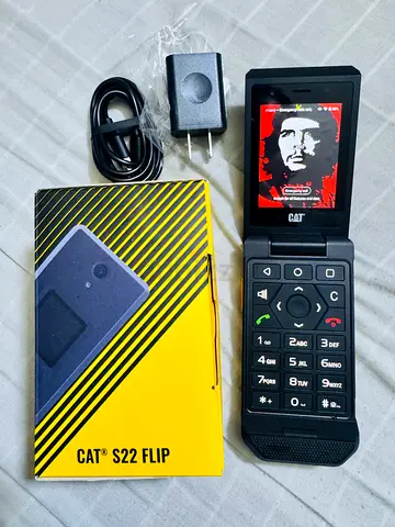 CAT S22 Flip , Good Working Condition with Charger and Box
