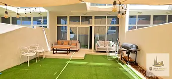 PRIME LOCATION / FURNISHED / NEAR COMMUITY ENTRANCE AND FACILITY