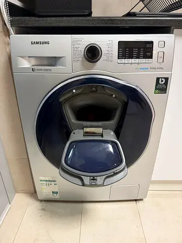 Samsung 2in1 Washer Dryer Dor in Dor 8/6kg