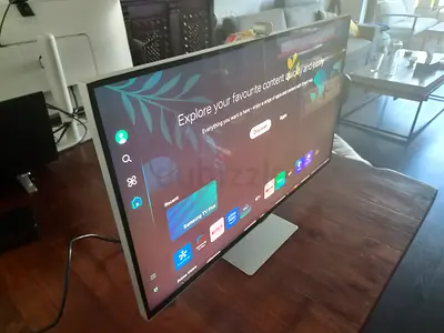 Samsung 27-Inch ViewFinity S9 IPS 5K Smart TV, 4K Slimfit Camera