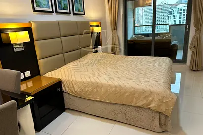 Modern 1BR in Business Bay | Spacious Layout | Cap