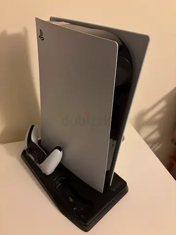 Digital Ps5 (with one controller)