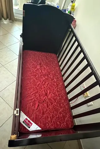 Baby Wooden Crib cum Bed – Adjustable Heights + Free Mattress – AED 180 ( bought for over 600 aed)
