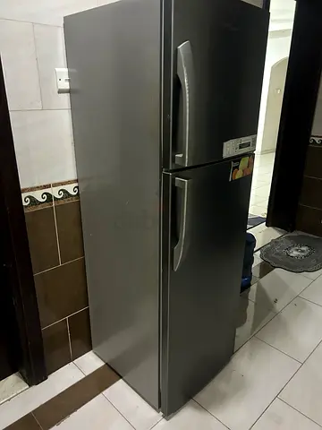 ثلاجة