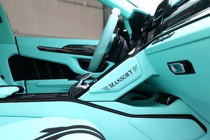 2020 Lamborghini URUS — миниатюра 16