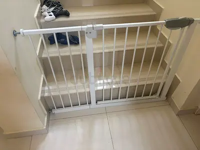 Baby gate