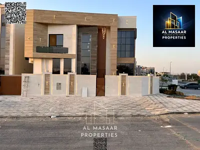فيلا مودرن بتشطيب ممتاز مع رسوم التسجيل وعلي الطريق الرئيسي مباشر وعلي زاوية شارعين تملك حر لجميع الجنسيات مدي الحياة