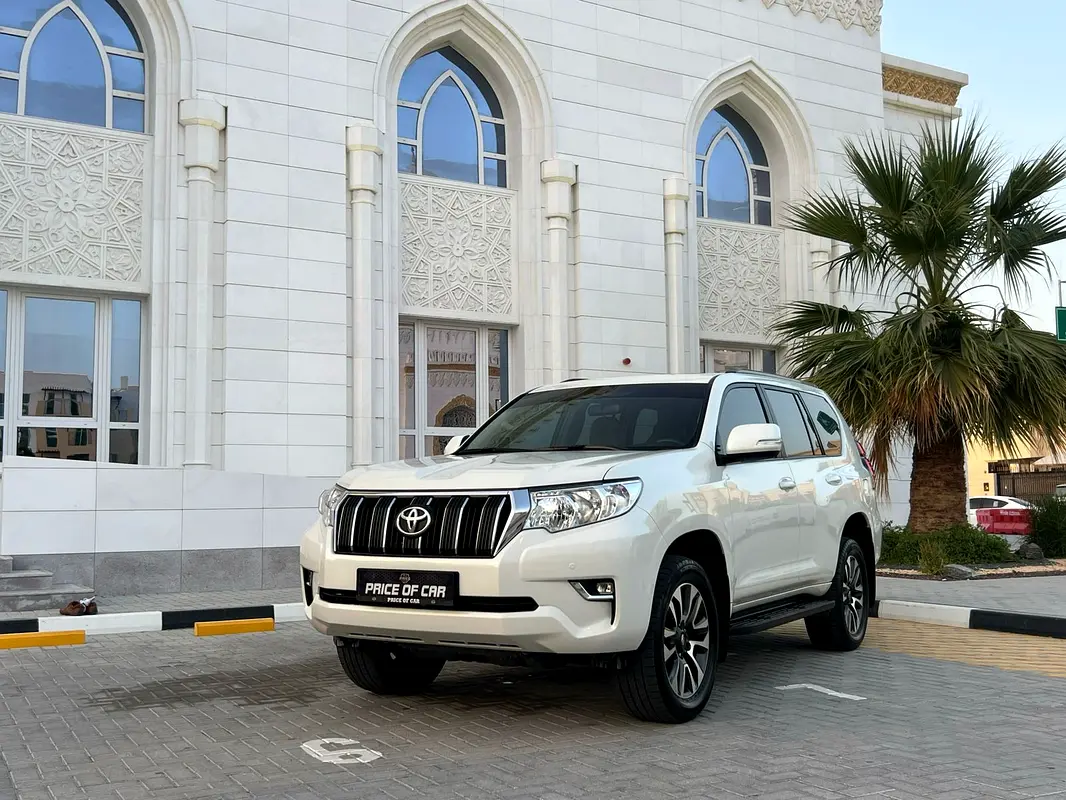 Toyota Prado 2022 — photo 1 of 20