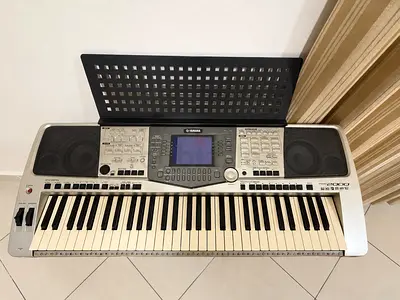 Yamaha PSR 2000 keyboard