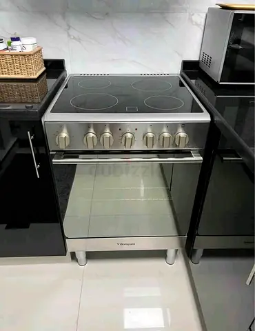 Bompani 60 cm ceramic cook stove