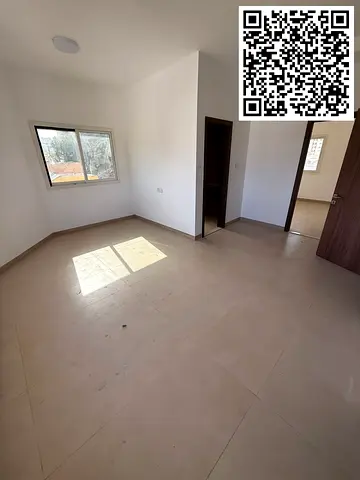 عندنا بنايه جديده فى عجمان الشهرى غرفه وصاله 3000 ليمت فواتير 300