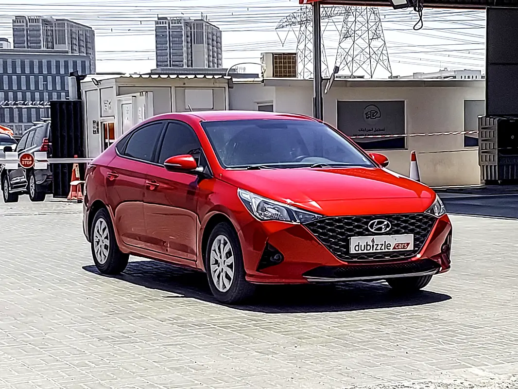 Hyundai Accent 2021 — photo 1 of 14