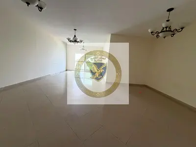 أفخم شقة ثلاث غرف نوم وصالة كبيرة بإطلالة بحرية روعة مع باركن مجانا جيم , مسبح مجانا غرفة خادمة ماستر في المجاز 3