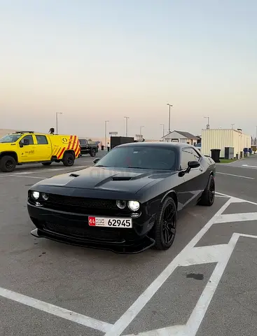 Dodge Challenger R/T 2015 Canadian Specs - Well Maintained