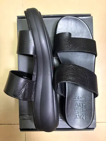 Naturalizer wedge sandal