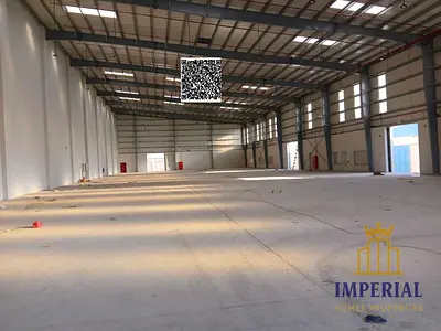A 24,076-square-foot warehouse with 100 kW of electricity in Umm al-Tha'ub, Bam al-Qawin