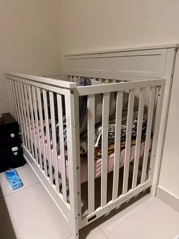 White Wooden Baby Crib with Mattress - Good Condition
