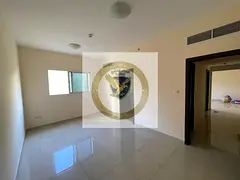 Free parking, spacious layout, prime lively location close to all services and near the Dubai exit.