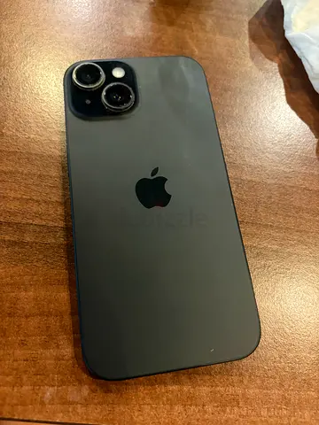 iPhone 15 - perfect condition - with accessories and box