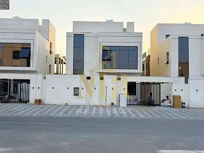 فيلا مودرن للبيع في الحليو | طابقين + روف | 4 غرف نوم ماستر | تصميم عصري | شامل رسوم التسجيل والتمليك | بسعر 1,600,000 درهم – فرصة مميزة للسكن والاستث