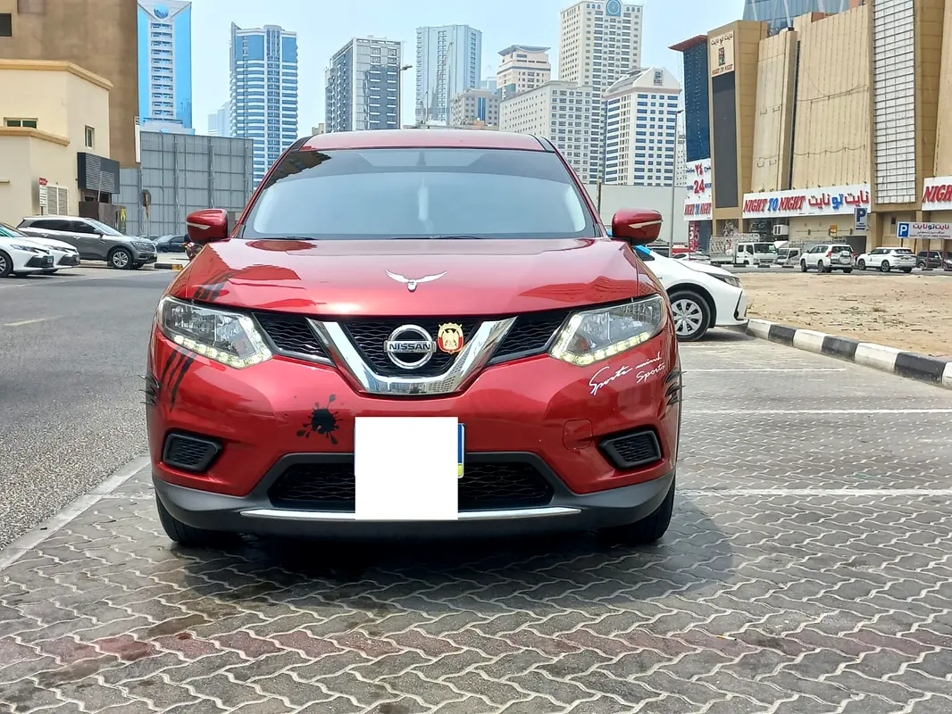 Nissan Rogue Sport 2015 — photo 1 of 9