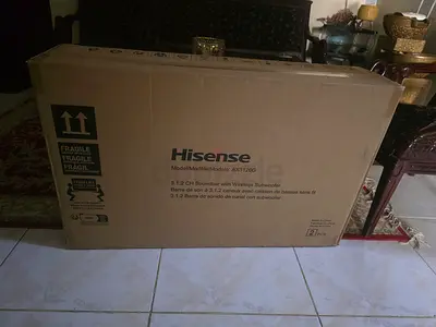 Hisense 3.1.2 Channel Soundbar with Wireless Subwoofer (boxed) brand new