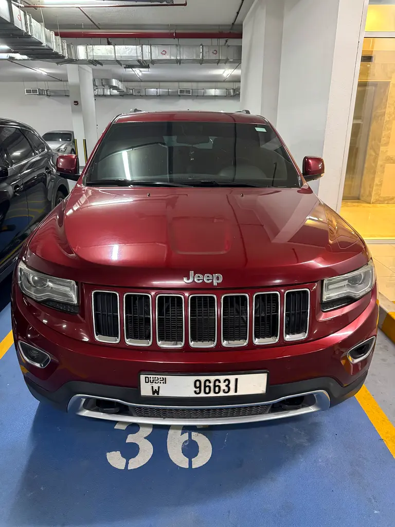 Jeep Cherokee 2014 — photo 1 of 7