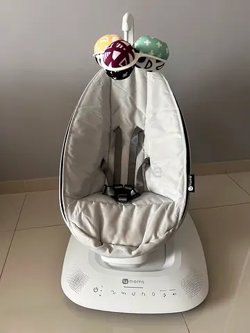 4moms mamaRoo Baby Swing - Light Grey, Good Condition