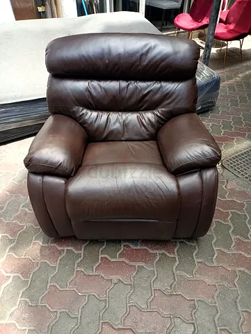 Dark Brown Leather Recliner Armchair - Comfortable Single Seat
