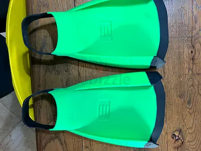 Swimming fins