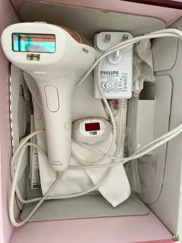 Philips Lumea IPL Hair Removal Device - Good Condition, Complete in Box