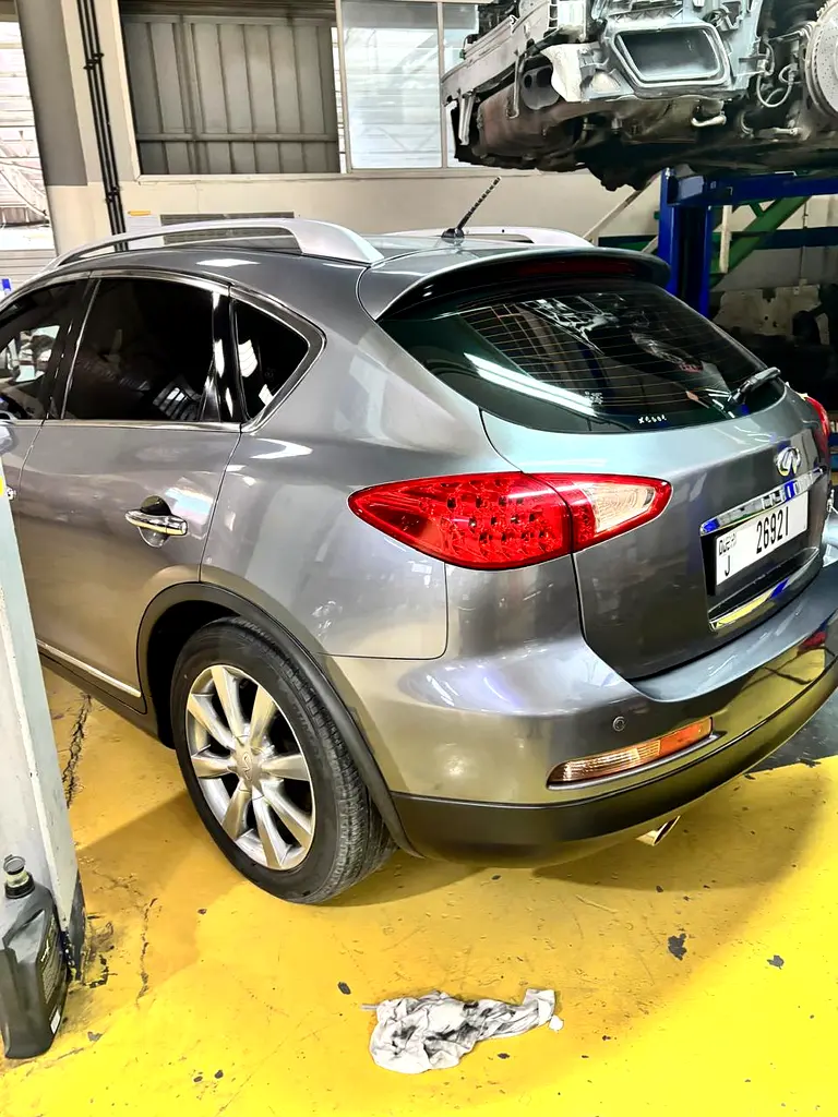 Infiniti QX50 2015 — photo 1 of 17