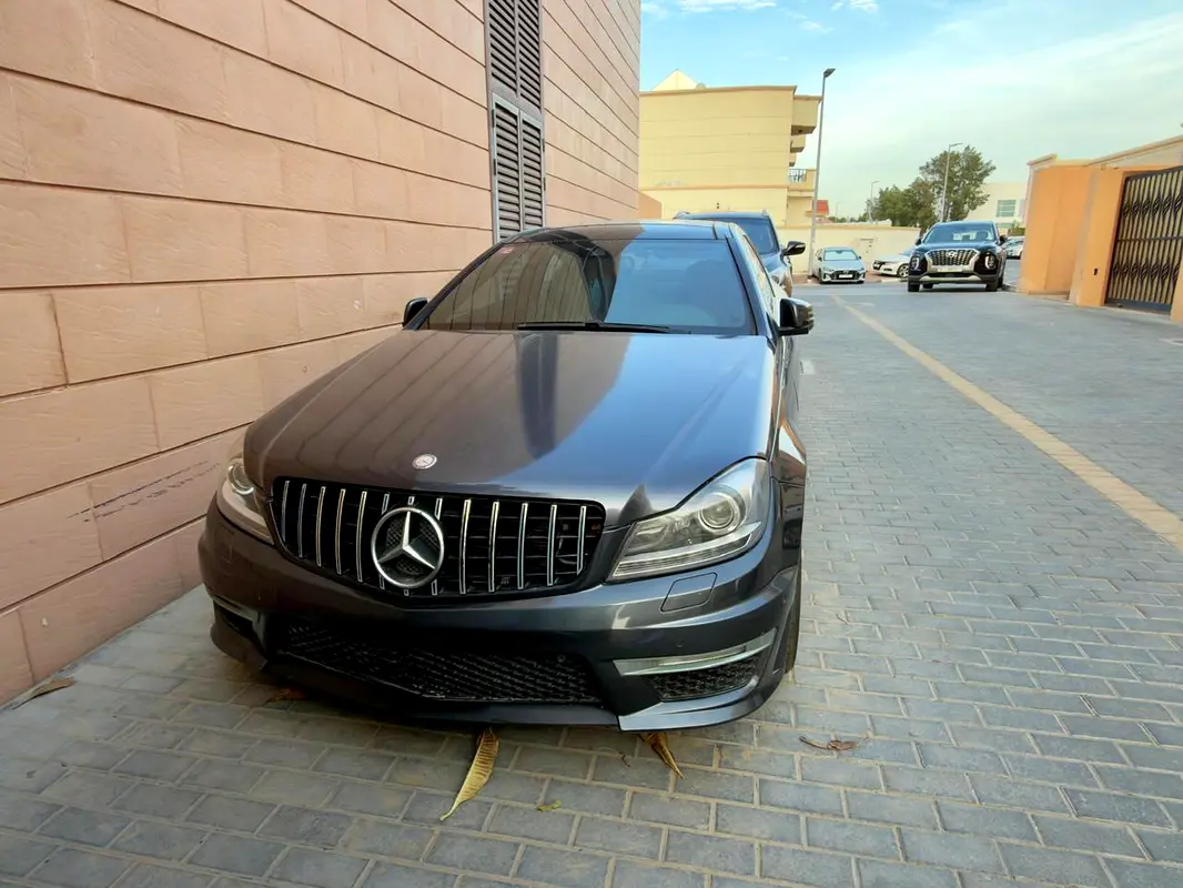 Mercedes-Benz C-Class 2013 — photo 1 of 3
