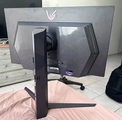LG ULTRA GEAR OLED MONITOR 27inch