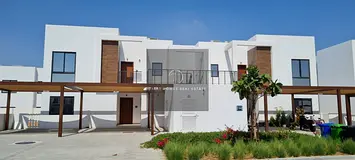GROUND FLOOR| WITH GARDEN |LUSH GREEN COMMUNITY