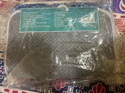 New Non-Slip Polyester Bath Mat (Grey) - Unused, Still Packaged