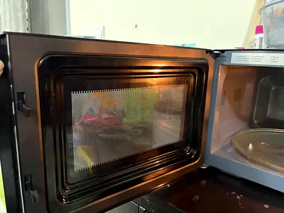 Used countertop Panasonic microwave oven - good working condition