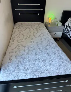 Female Executive bedspace in spacious flat in Al Diyafa hudaiba