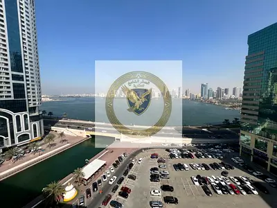 ثلاث غرف وصالة مع غرفة خادمة \ باركن مجانا \ مساحات واسعة \ اطلالة بحرية \ بناء عائلي \ تسهيلات في السداد \ قريبة من الكورنيش والبحيرة