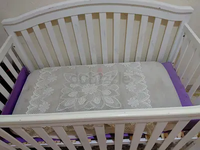 Baby Crib / Baby Cot - Single mattress (used) - Juniors brand