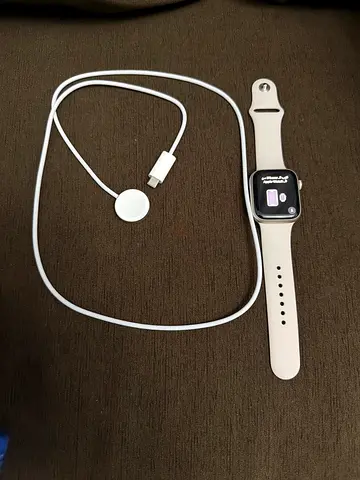 Apple Watch Series 9 45mm Golden with Magnetic Charger - Good Working Condition