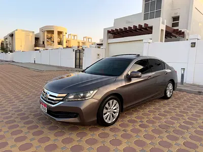 Honda Accord 2.4L Full Option 2015 - GCC Specs - Well Maintained Second Owner