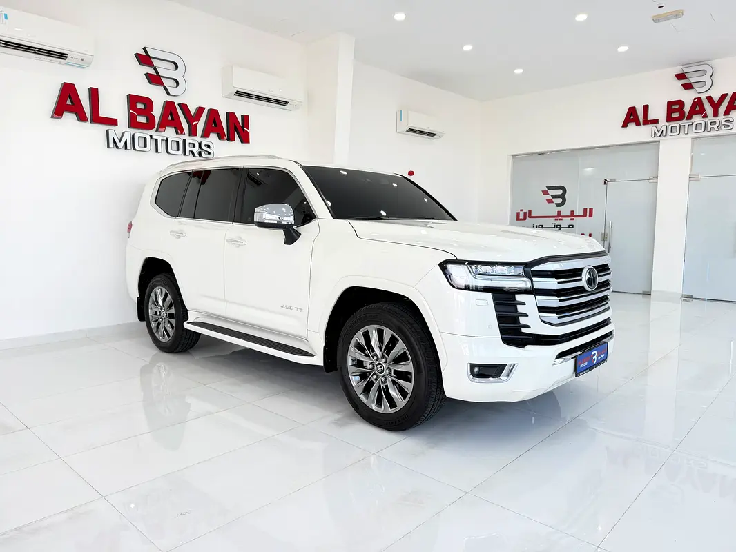 Toyota Land Cruiser 2023 — photo 1 of 18