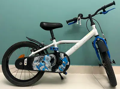 BTwin Astronaut 500 16-inch kids bike