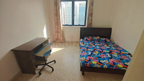 Master bedroom for rent