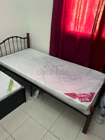 2 Single Bed space available in Morocco cluster